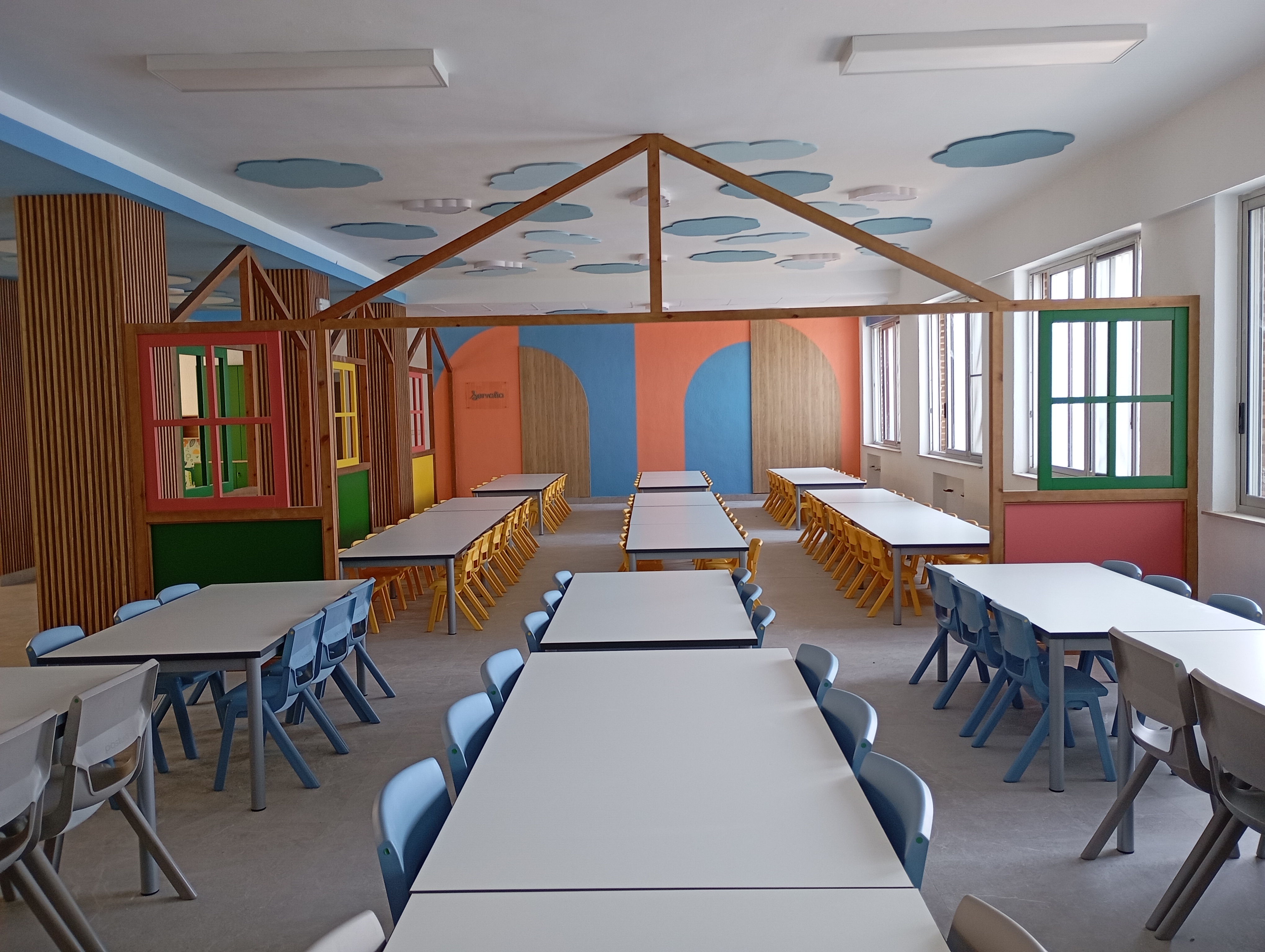 Pintura en comedor escolar