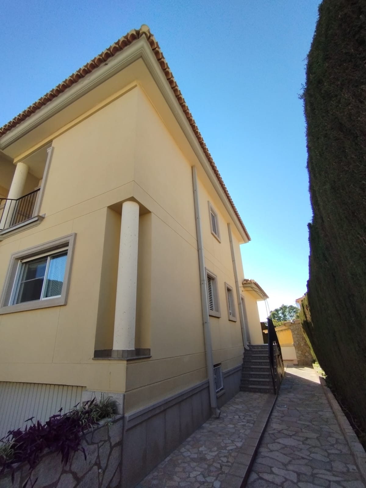 Exterior antes de pintar